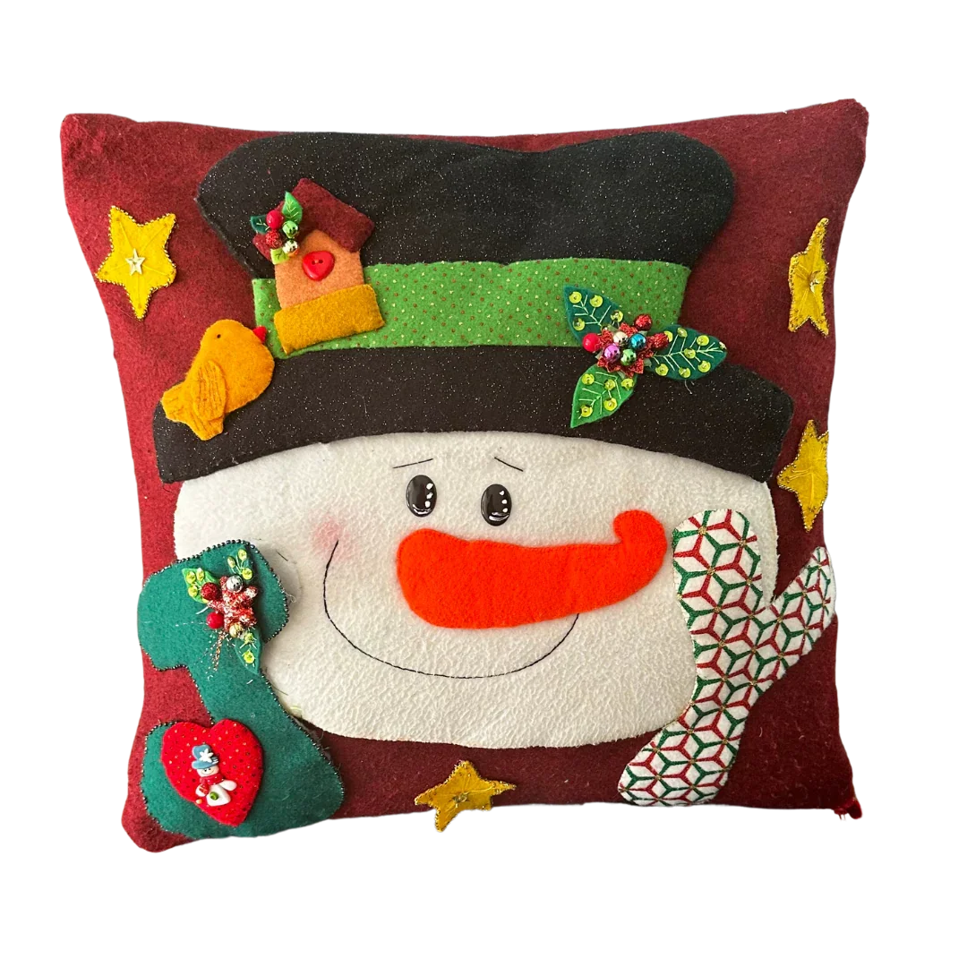 Handmade Christmas Snowman Cushion Cover – Festive Felt Embroidery Pillow | Mi Tierra Crafts Mi Tierra Crafts